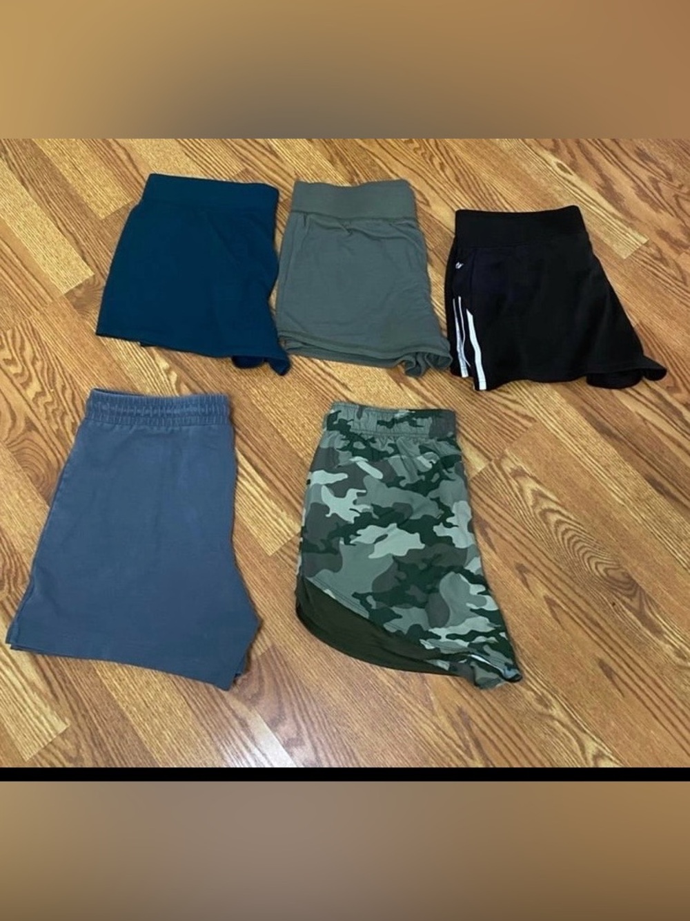 Women’s shorts bundle of 5 pcs size Large Athletic works brand